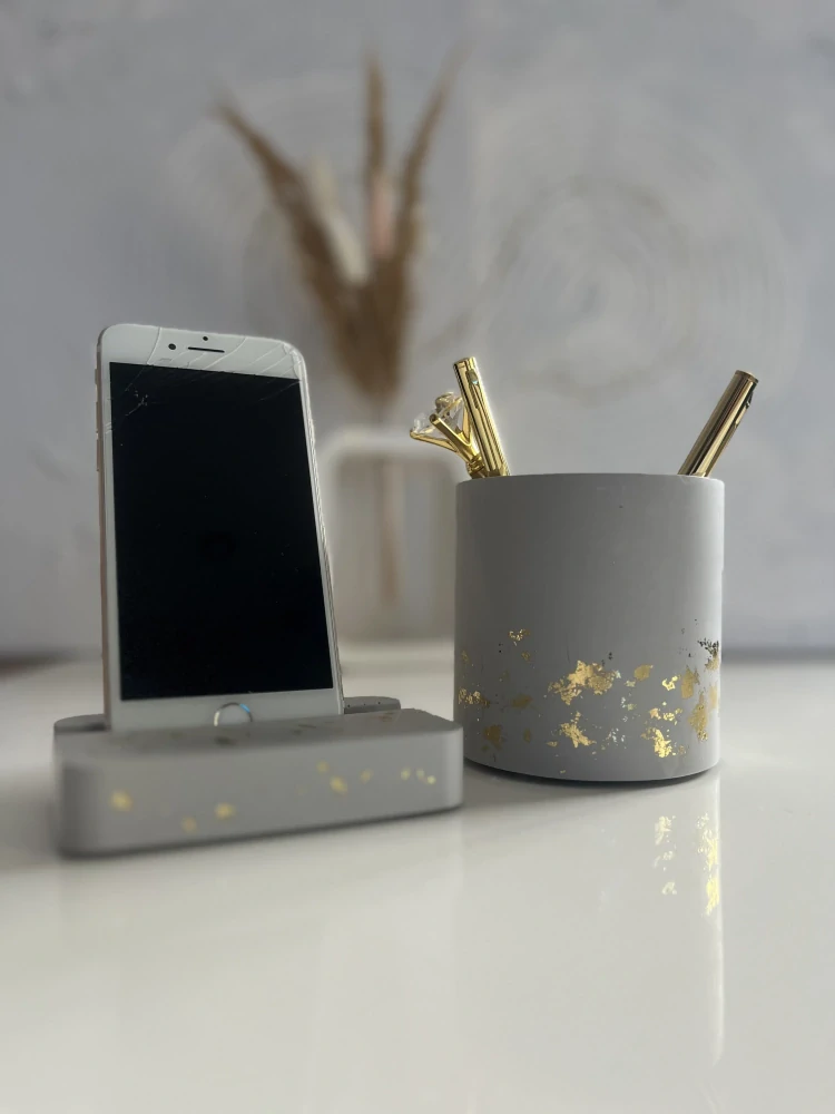 Stojánek na psací potřeby Gold