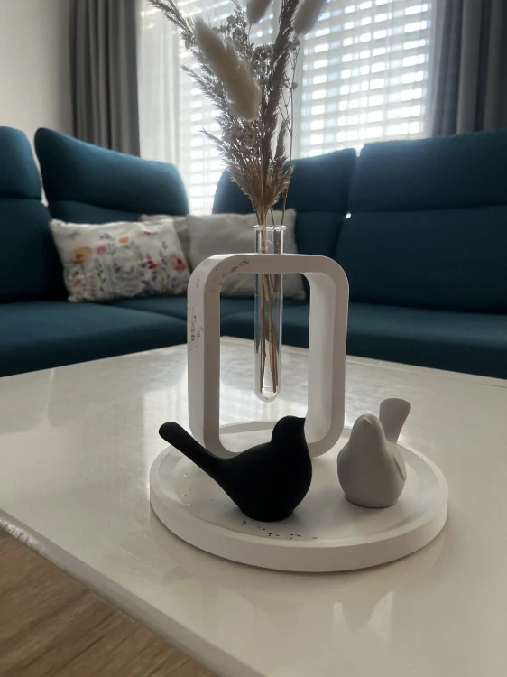 Dekorace na stůl s ptáčky