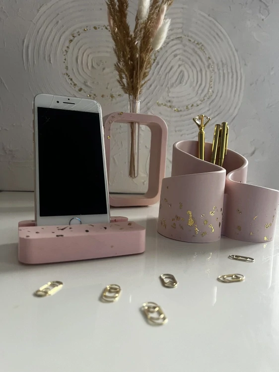 Stojánek na telefon Gold