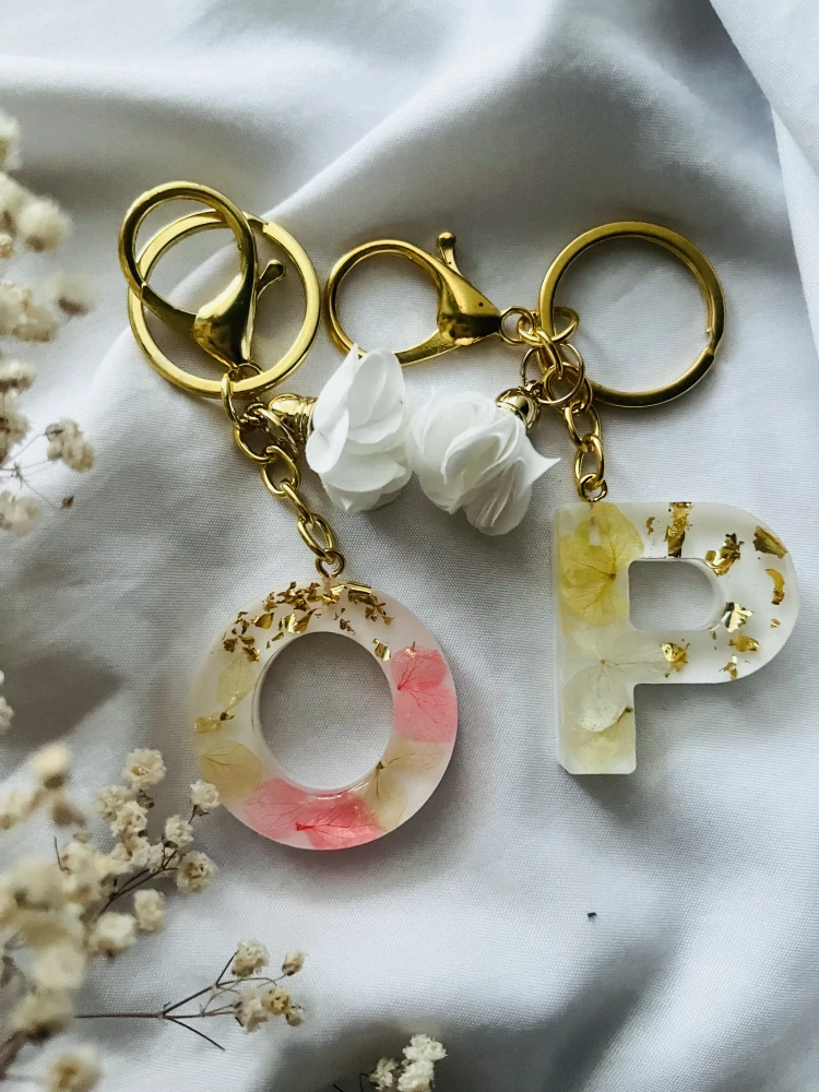 Přívěsek s květinami A-Z