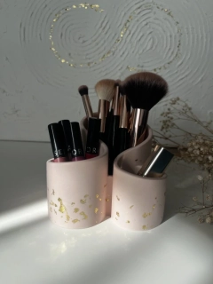 Designový stojánek na kosmetické štětce Gold - různé barvy