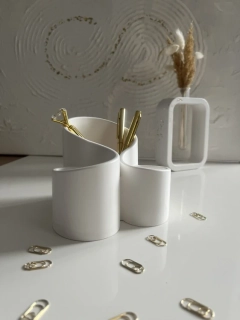 Designový stojánek na psací potřeby Minimalist