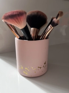 Stojánek na kosmetické štětce Gold