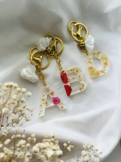 Přívěsek s květinami A-Z