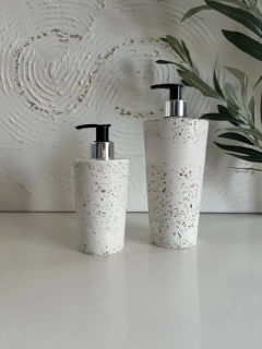 Designový dávkovač na mýdlo Terrazzo